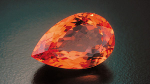 9.73-carat Pear-shaped Topaz 9.73-carat Pear-shaped Topaz