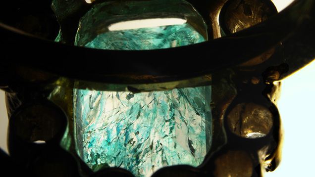 A green dye concentration observed in beryl.