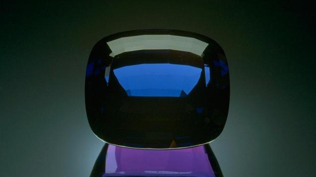 122.70-carat Tanzanite