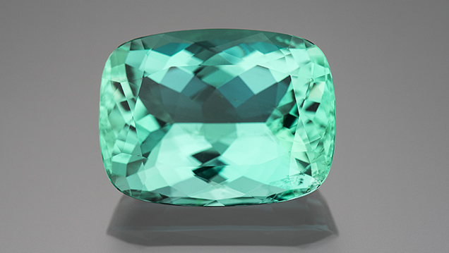 15.01 ct emerald from the Canaan mine with an unusual color