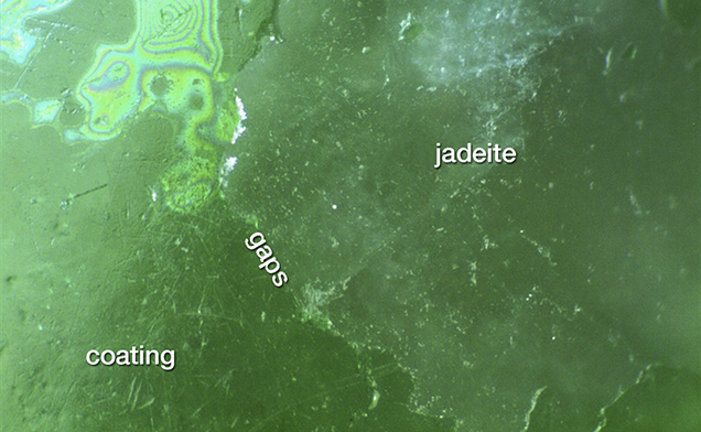 Figure 4. In this specimen, part of the coating has chipped away. Photomicrograph by Jian Zhang; magnified 20×.