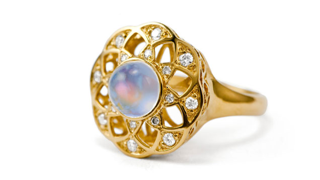 Jason DowのMoonstone Floret Ring（ムーンストーンフローレットリング）