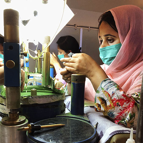 The majority of Myne London’s lapidaries in Pakistan are women. The majority of Myne London’s lapidaries in Pakistan are women.
