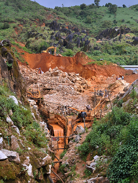 Spinel mine activity Spinel mine activity