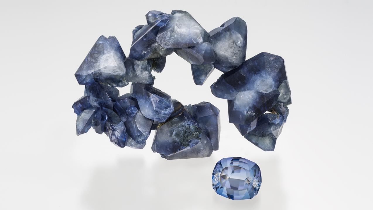 Benitoite Wreath