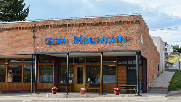 Gem Mountain storefront