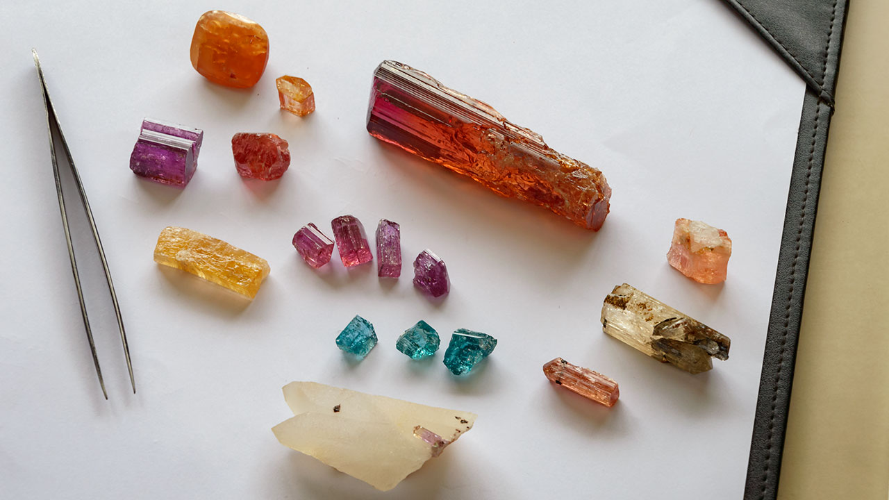199082-1280x720.jpg. The topaz mines around Ouro Preto produce a variety of colors, including purple, pink, golden, natural blue, and the sought-after reddish orange to orange-red Imperial hues. Photo courtesy Sonja Kreis Unique Jewelry.