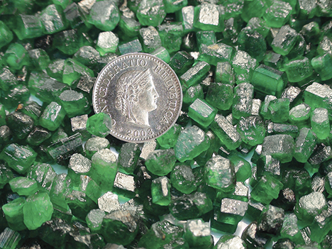 Color saturation of Swat emerald crystals from the Mingora mine Color saturation of Swat emerald crystals from the Mingora mine