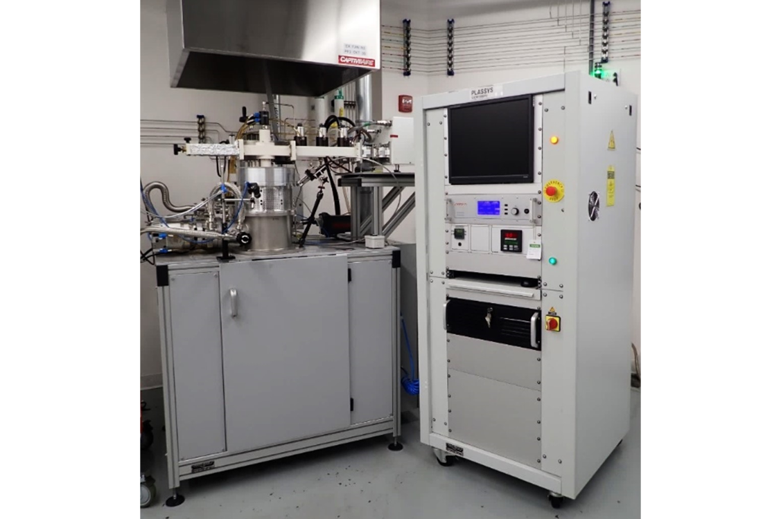One of GIA’s CVD reactor with the associated controls and the microwave plasma source.