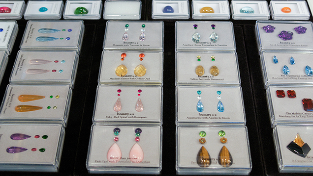 Mixed-colored sets for designers Mixed-colored sets for designers