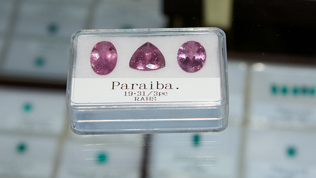 “Paraíba” tourmaline from Mozambique “Paraíba” tourmaline from Mozambique