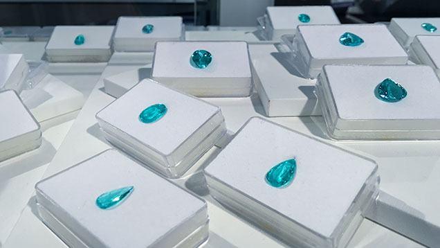 Paraíba tourmaline was a best seller Paraíba tourmaline was a best seller