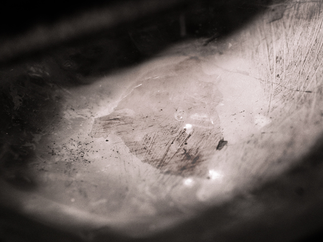 Large cavity filling under reflected illumination. Large cavity filling under reflected illumination.