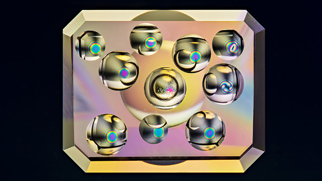 Bull’s-eye figures under crossed polarizing filters.