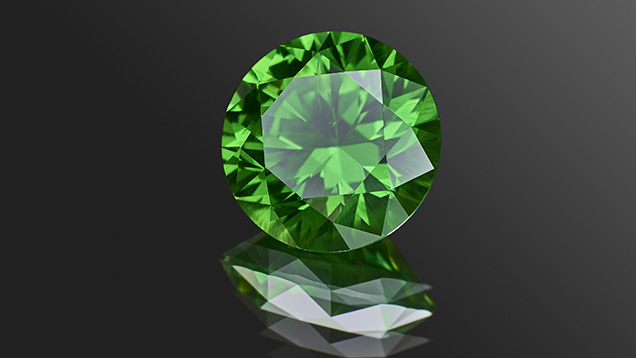 Top-quality Russian demantoid. Top-quality Russian demantoid.