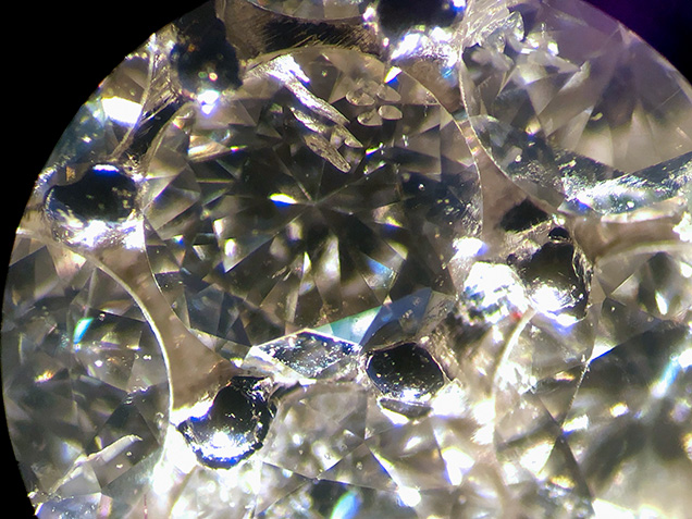 High reflection of metallic flux inclusions High reflection of metallic flux inclusions