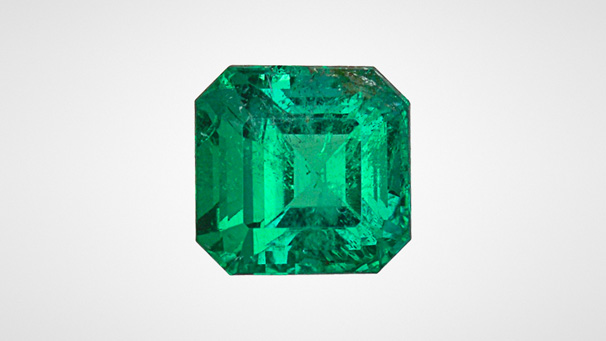 Step-cut emerald in case study 3 Step-cut emerald in case study 3
