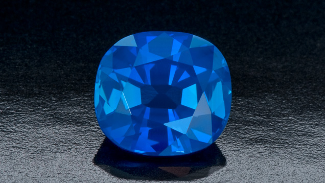 Cushion-cut Kashmir sapphire Cushion-cut Kashmir sapphire