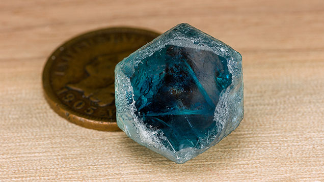 Rough sapphire after heating. Rough sapphire after heating.