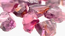Parcels of rough pink spinel from Malawi, ranging from approximately 4 to 7 ct. Courtesy of Phoenix Gems. Parcels of rough pink spinel from Malawi, ranging from approximately 4 to 7 ct. Courtesy of Phoenix Gems.