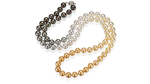Pearl necklace with dark colored pearls, light colored pearls and yellow pearls Pearl necklace with dark colored pearls, light colored pearls and yellow pearls